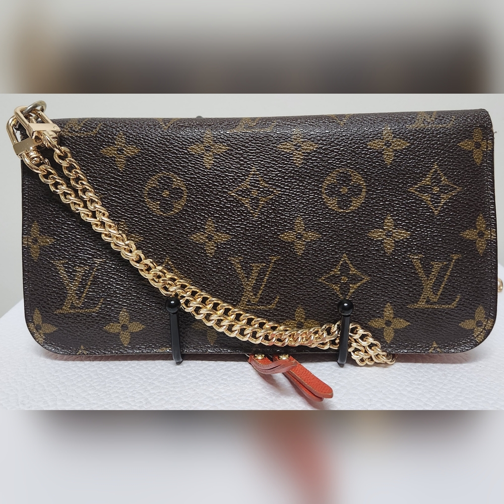 LOUIS VUITTON Rouge Monogram Coated Canvas Wallet/Wristlet/Bag - Picture 3 of 15